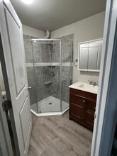 198 Main St-Unit -Rear in Keansburg, NJ - Building Photo - Building Photo