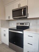 17 Shoreham Terrace in Fairfield, CT - Building Photo - Building Photo