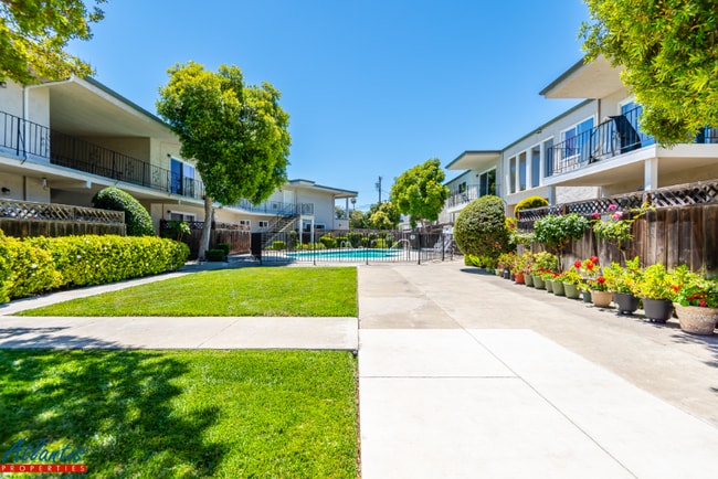 642 Blythe Ct in Sunnyvale, CA - Building Photo - Building Photo