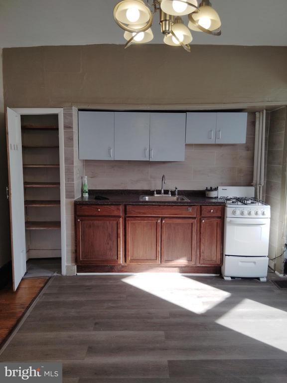 property at 4514 Walnut St