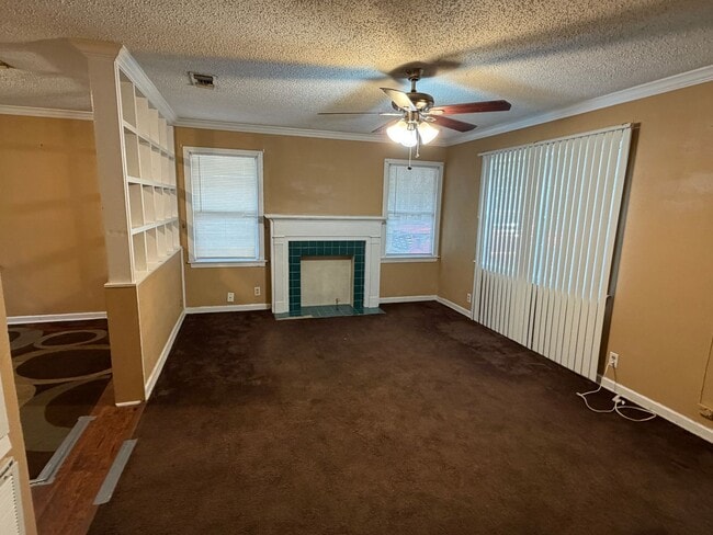 2104 Corbitt St in Shreveport, LA - Building Photo - Building Photo