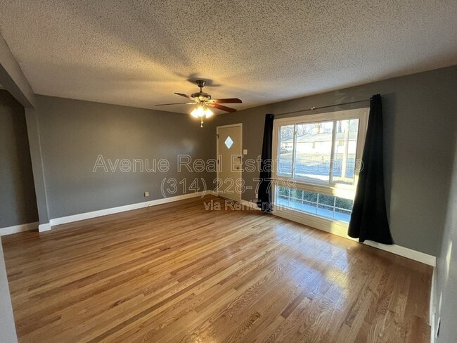 1160 Mullanphy Ln in Florissant, MO - Building Photo - Building Photo