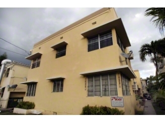 7633-7635 Dickens Ave in Miami Beach, FL - Building Photo