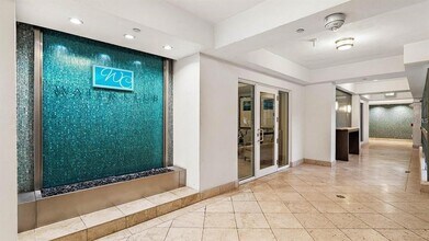 1325 Snell Isle Blvd NE in St. Petersburg, FL - Building Photo - Building Photo