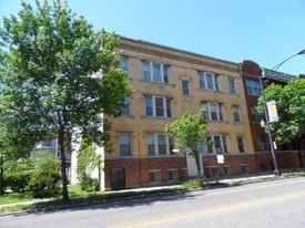 5724 N Ridge Ave Apartments