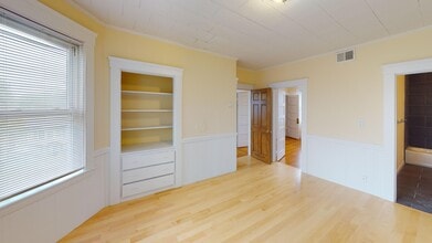 41 Hovenden Ave, Unit 3 in Brockton, MA - Building Photo - Building Photo