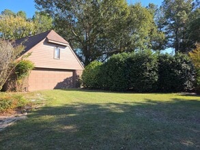 353 Bull Swamp Rd in St Matthews, SC - Building Photo - Building Photo