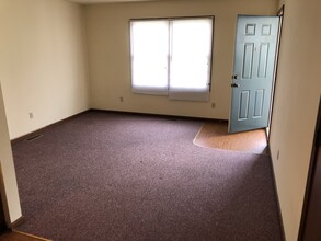 1903 Sand Dollar Dr in Warsaw, IN - Building Photo - Building Photo