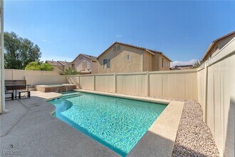 2526 Begonia Valley Ave in Henderson, NV - Building Photo - Building Photo