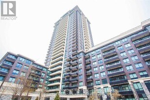 15 Water Walk Dr in Markham, ON - Building Photo
