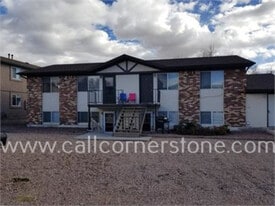 1055 Chiricahua Loop in Colorado Springs, CO - Building Photo