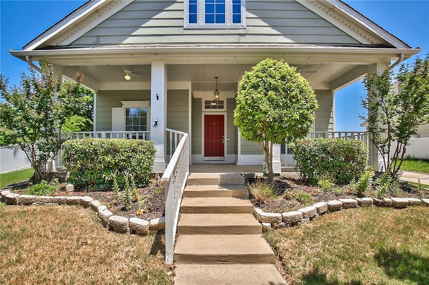 1701 Kennessaw Dr in Savannah, TX - Building Photo