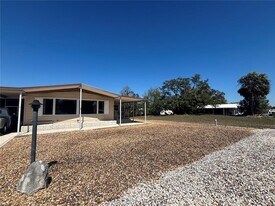 15970 Brookridge Blvd in Brooksville, FL - Building Photo