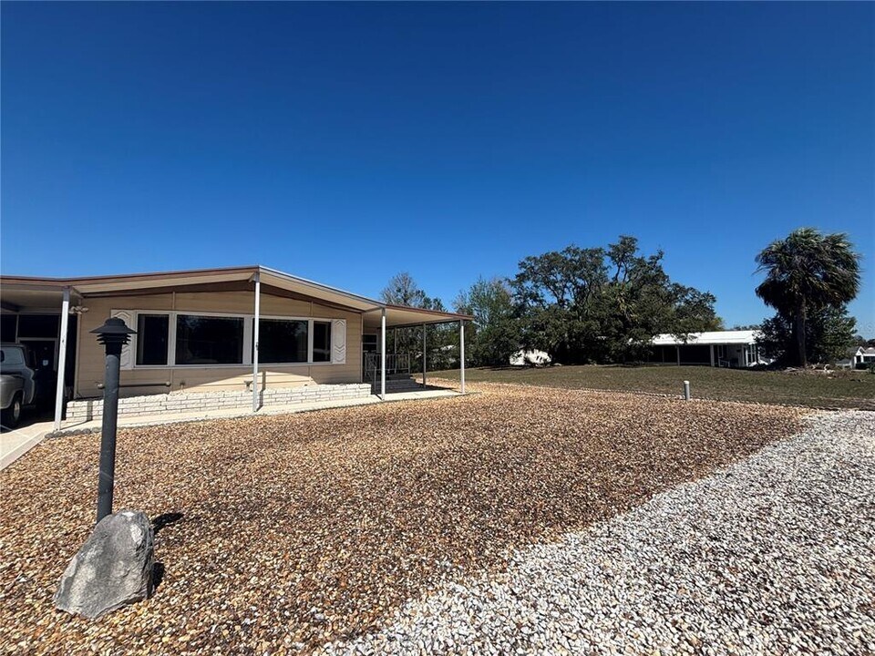 15970 Brookridge Blvd in Brooksville, FL - Building Photo