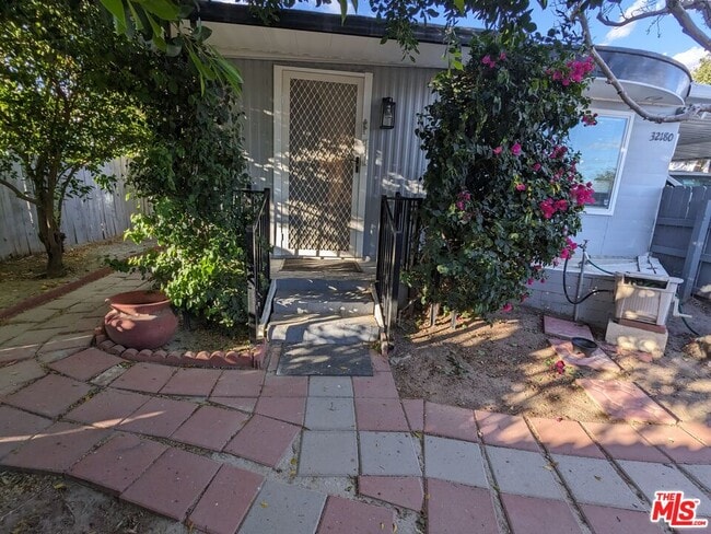 32180 Saucon Valley St in Thousand Palms, CA - Building Photo - Building Photo