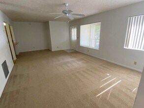 4835 Sable Pine Cir in West Palm Beach, FL - Building Photo - Building Photo