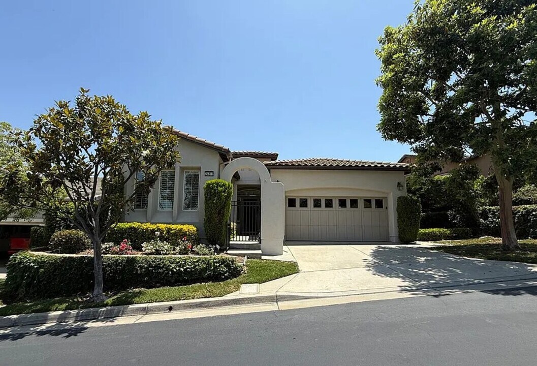 24212 Nobe St in Corona, CA - Building Photo