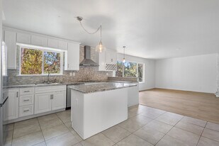 4518 Mattis Ct in Oakland, CA - Building Photo