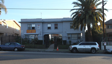 501-505 N Avenue 50 in Los Angeles, CA - Building Photo - Building Photo