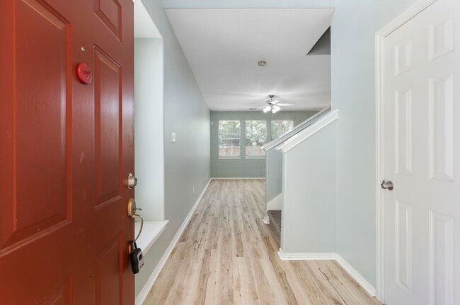 property at 98 E Stedhill Loop