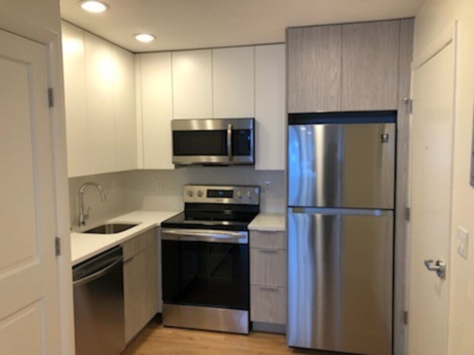 37 Parker Hill Ave, Unit 3 in Boston, MA - Building Photo