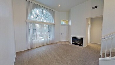 1002 Reggio Aisle in Irvine, CA - Building Photo - Building Photo