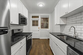 905 W Altgeld St in Chicago, IL - Building Photo - Building Photo