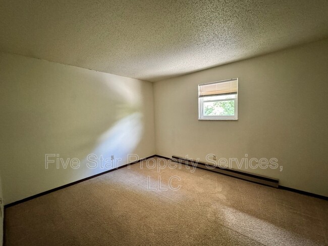 2070 W Washington St in Springfield, IL - Building Photo - Building Photo