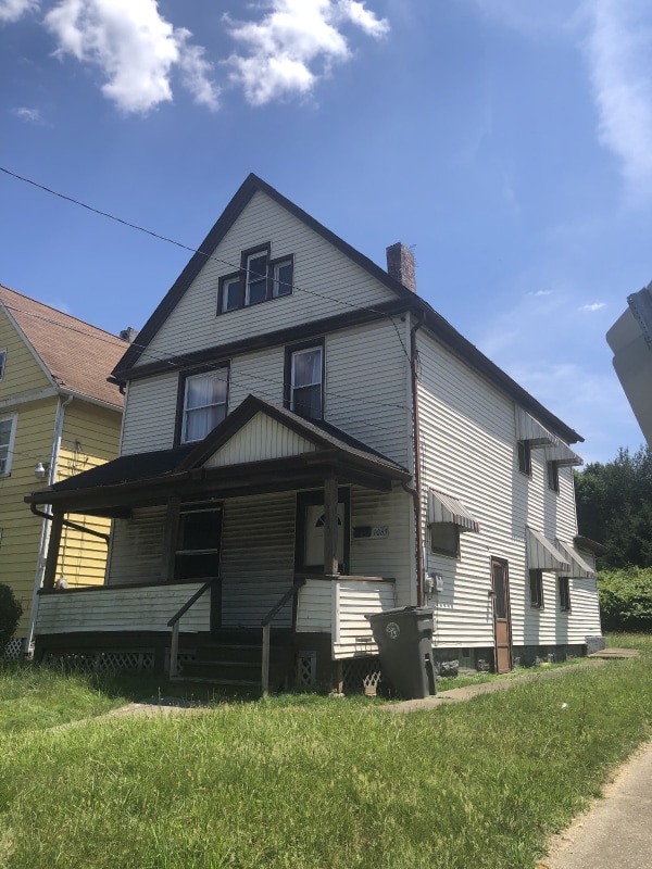 1065 Orange Ave in Youngstown, OH - Building Photo - Building Photo