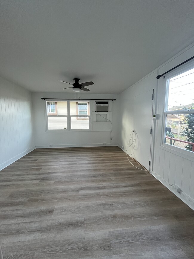 371 Kalua Rd in Wailuku, HI - Building Photo - Building Photo