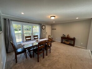 456 Beede Hill Rd in Fremont, NH - Building Photo - Building Photo