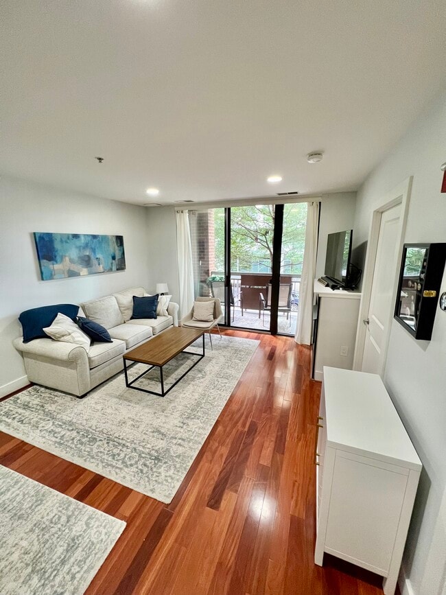property at 1200 N Hartford St