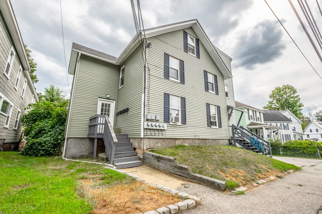 37 Thompson Street in Concord, NH - Building Photo