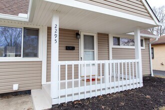 2295 Shrewsbury Rd in Columbus, OH - Building Photo - Building Photo