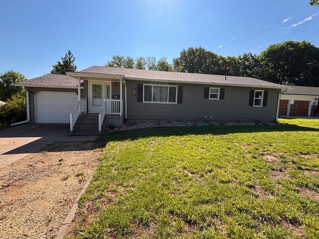 property at 910 Walnut St