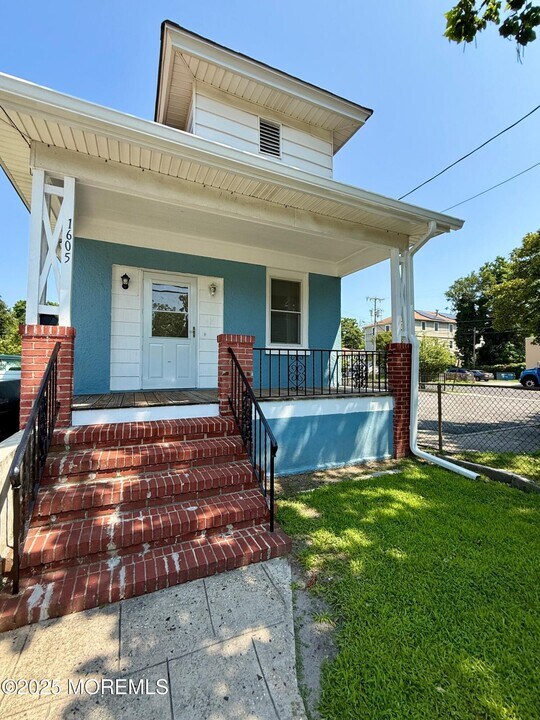 1605 W Lake Ave in Neptune City, NJ - Building Photo