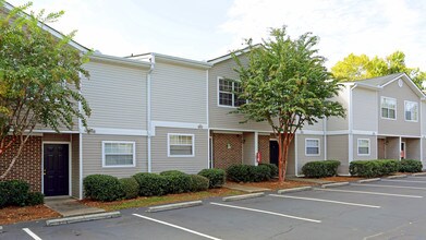 Cadence at Bluff Park in Hoover, AL - Foto de edificio - Building Photo