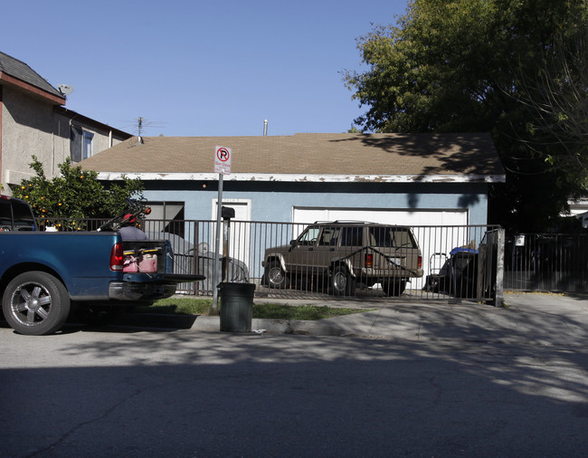 14105 Calvert St in Van Nuys, CA - Building Photo - Building Photo