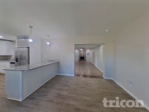 3016 W Robson St in Tampa, FL - Building Photo - Building Photo