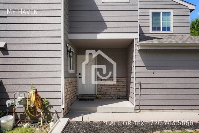 4587 Cornish Way in Denver, CO - Building Photo - Building Photo