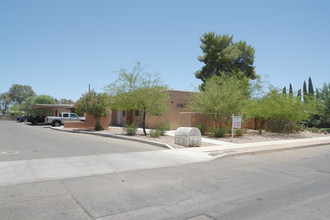 1500 N Catalina Ave in Tucson, AZ - Foto de edificio - Building Photo