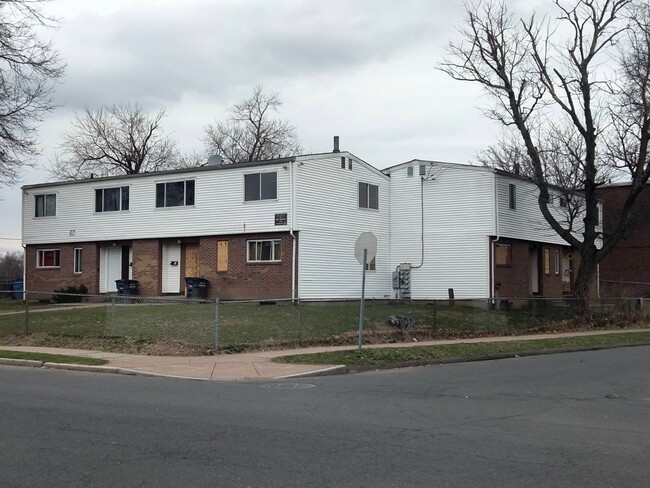 270 Barbour St in Hartford, CT - Building Photo - Building Photo