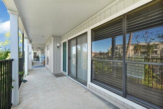 4011 NASA Road 1 in El Lago, TX - Building Photo - Building Photo