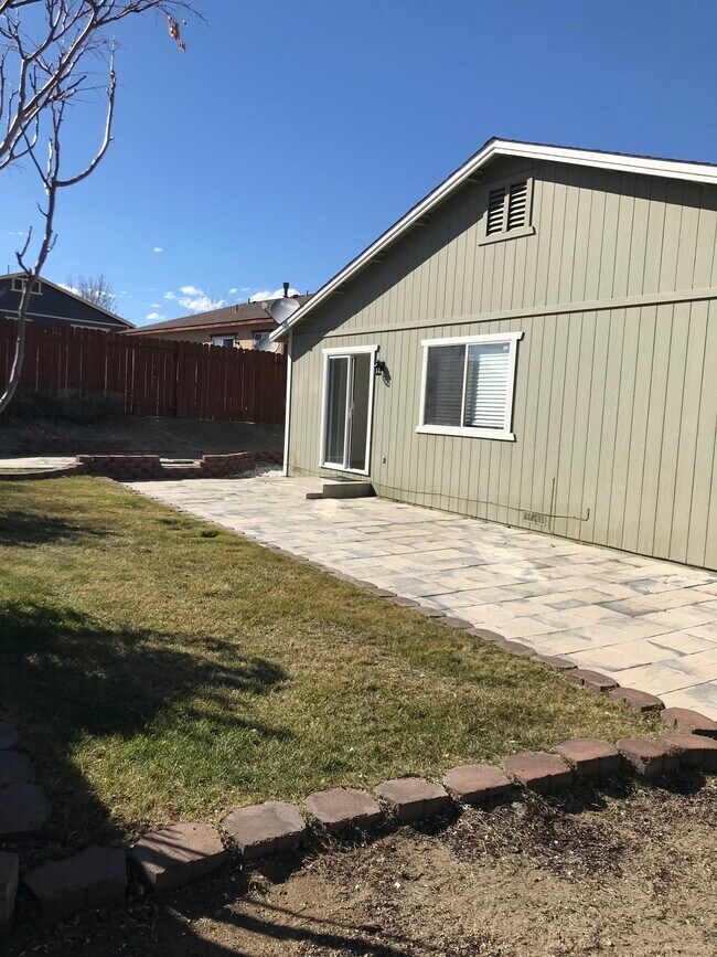 7062 Beethoven Ct in Sun Valley, NV - Building Photo - Building Photo
