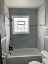 57 W 2nd St, Unit 2 in Xenia, OH - Building Photo - Building Photo