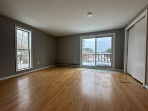 10 Tideview Path, Unit 18 in Plymouth, MA - Foto de edificio - Building Photo