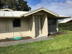 66 Makalani St in Hilo, HI - Building Photo - Building Photo