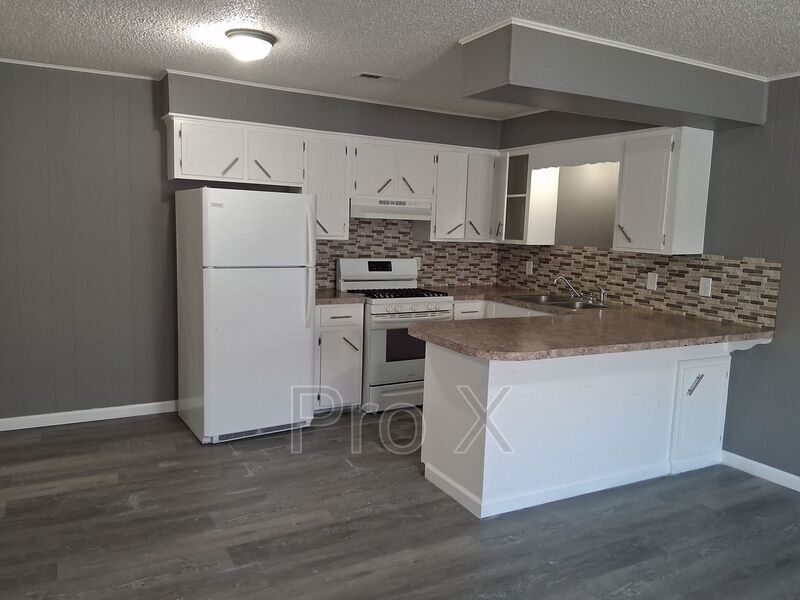 407 Park St in Springdale, AR - Building Photo