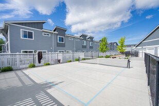 Prairie Pointe Apartments & Townhomes in Coeur d'Alene, ID - Building Photo