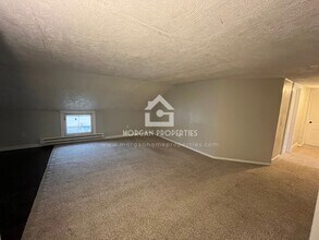 714 Park Ave, Unit .5 in Anderson, IN - Foto de edificio - Building Photo